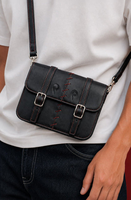 HOOK BAG - BLACK AND RED - Purple Place
