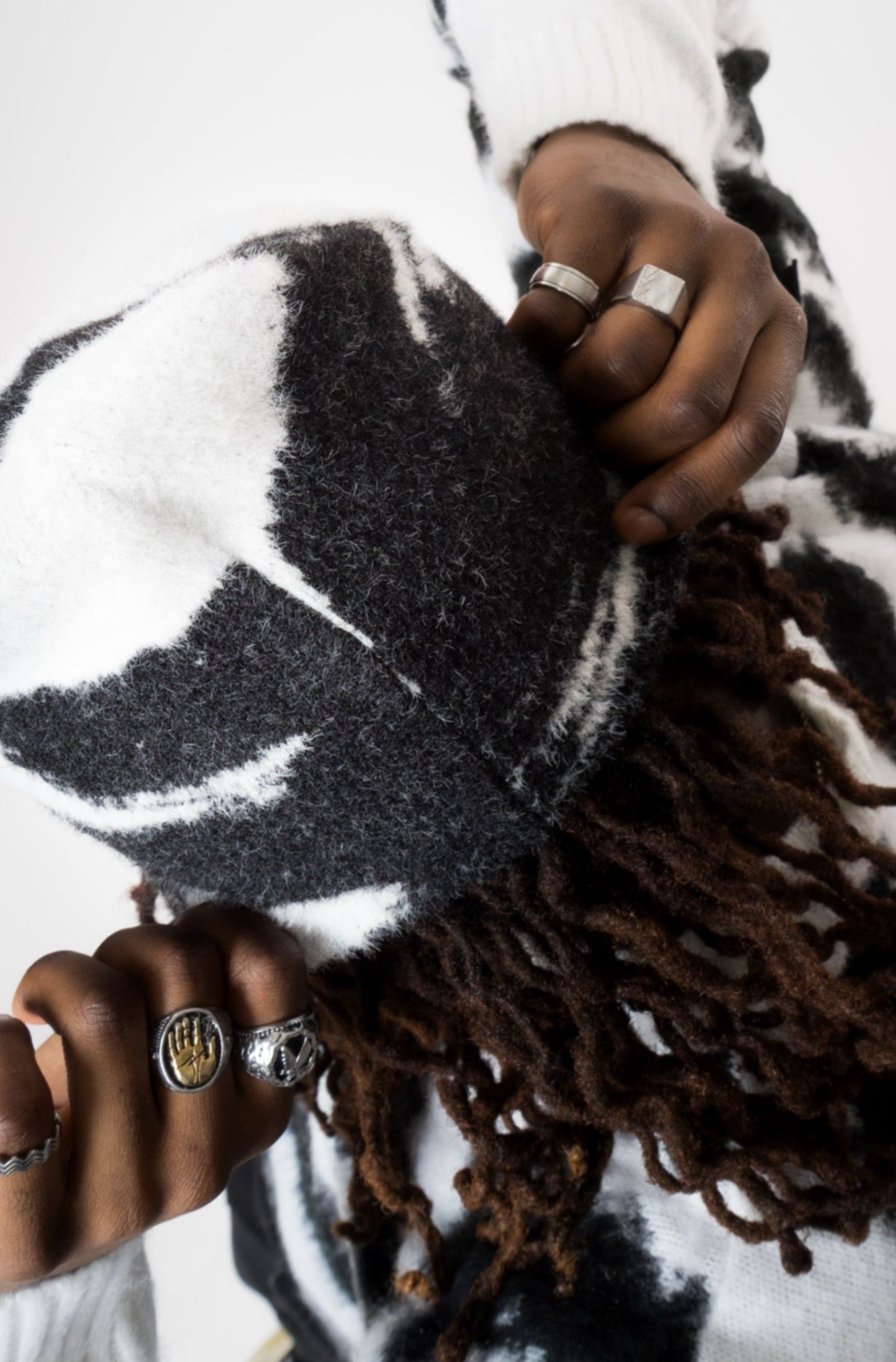 Mohair beanie Black/White - Purple Place
