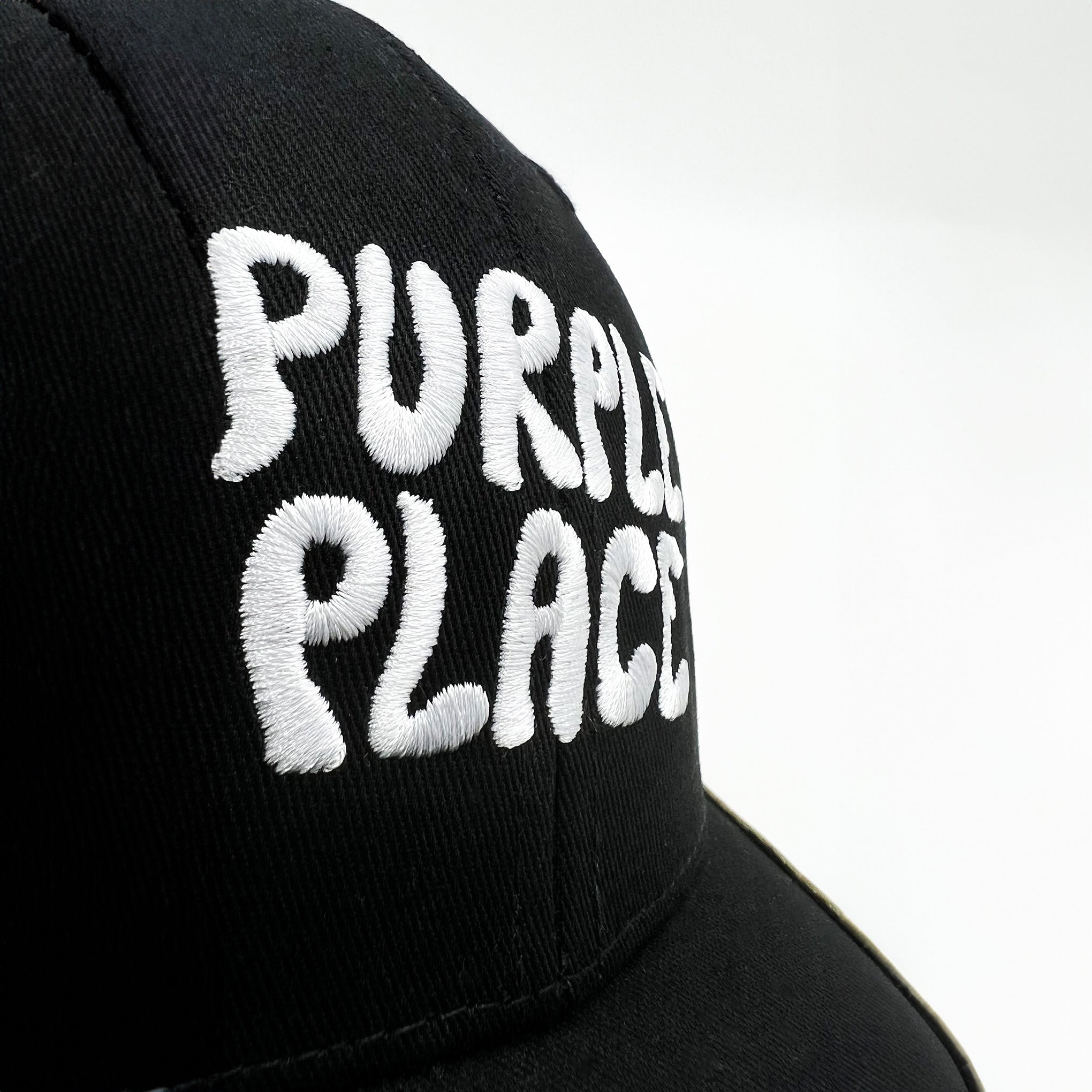 Suede Cap Black - Purple Place