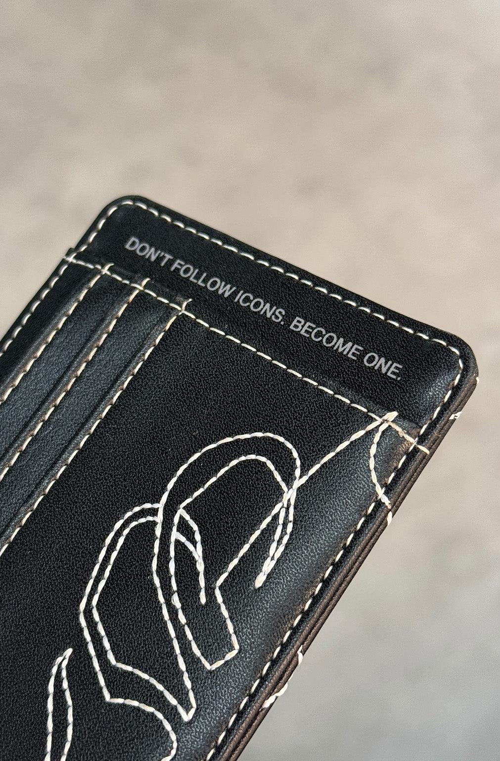 Origin Card Holder – porte-cartes cuir PU surpiqué blanc – photo 4