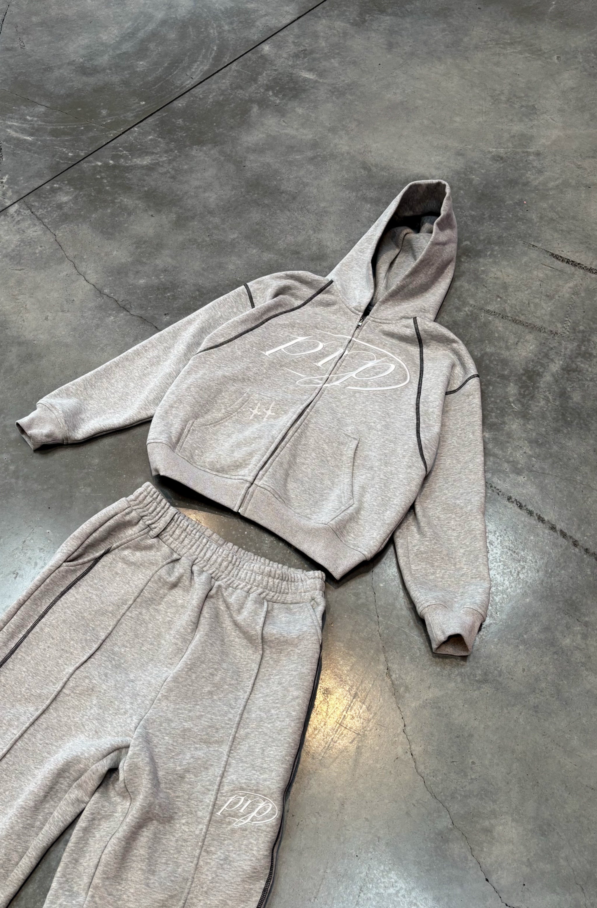 GREY ZIP HOODIE - Purple Place