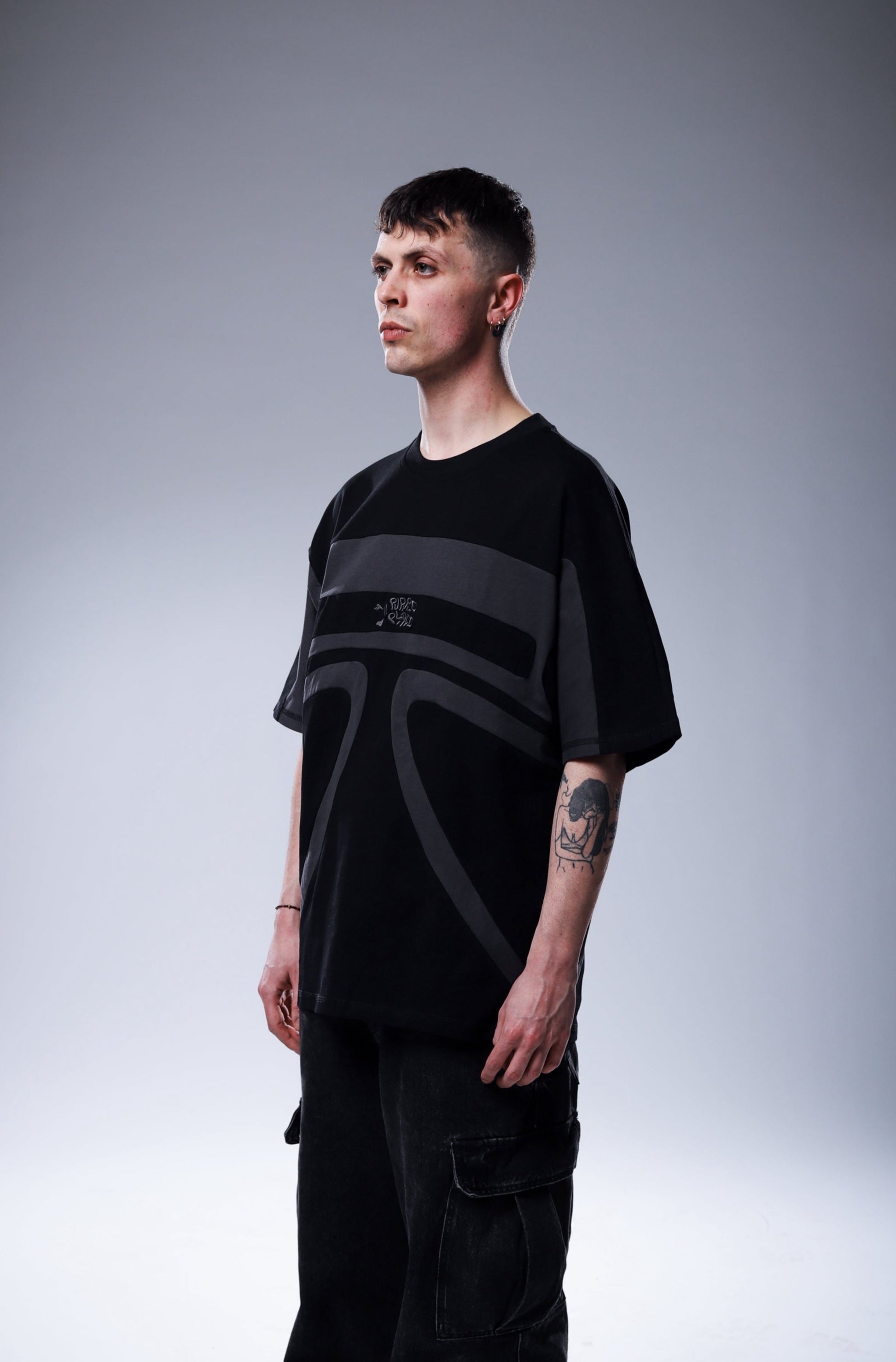 Hooking Tee - Black and Gray - Purple Place