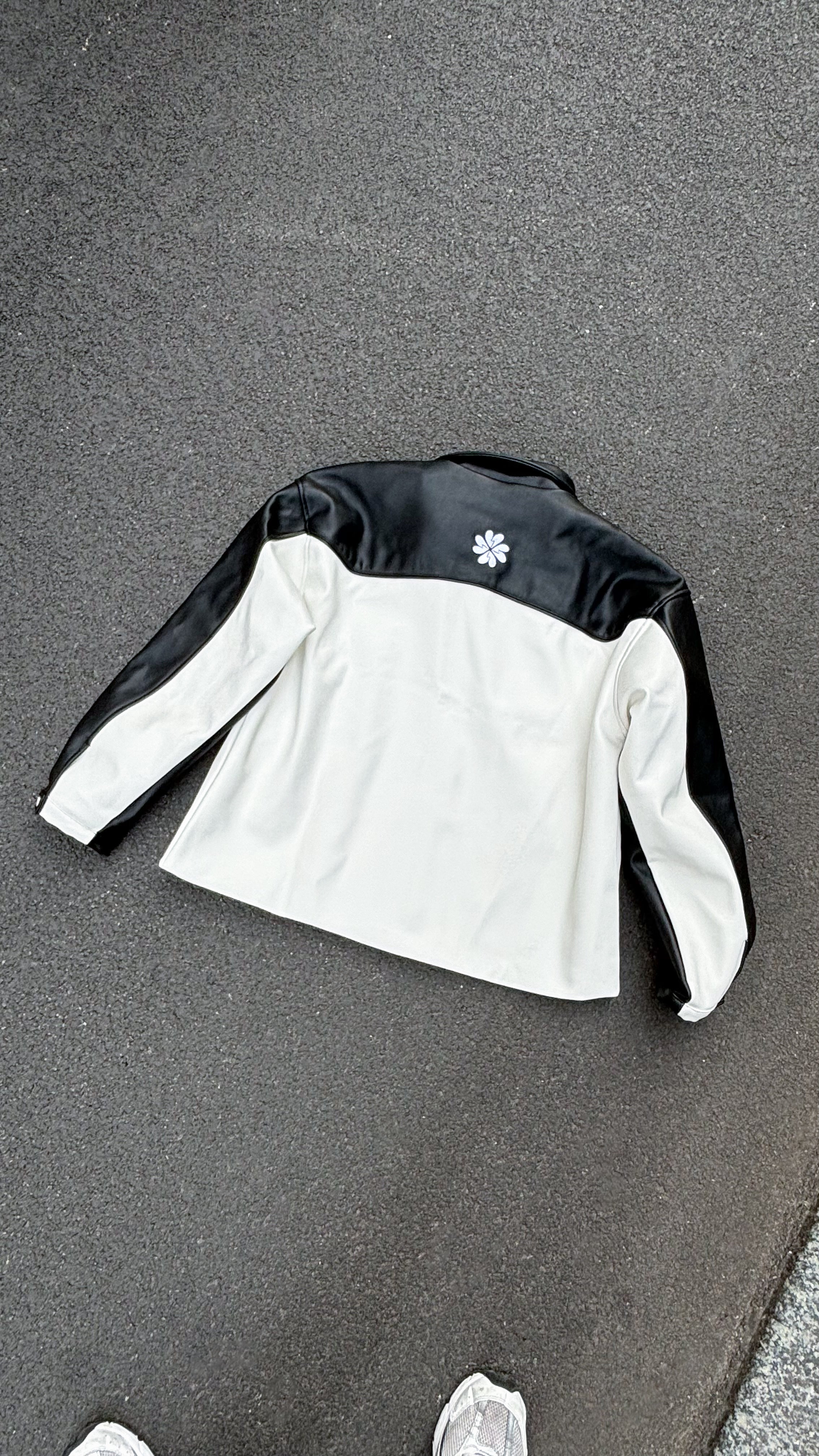 Light Hearth Jacket Black & White - Purple Place