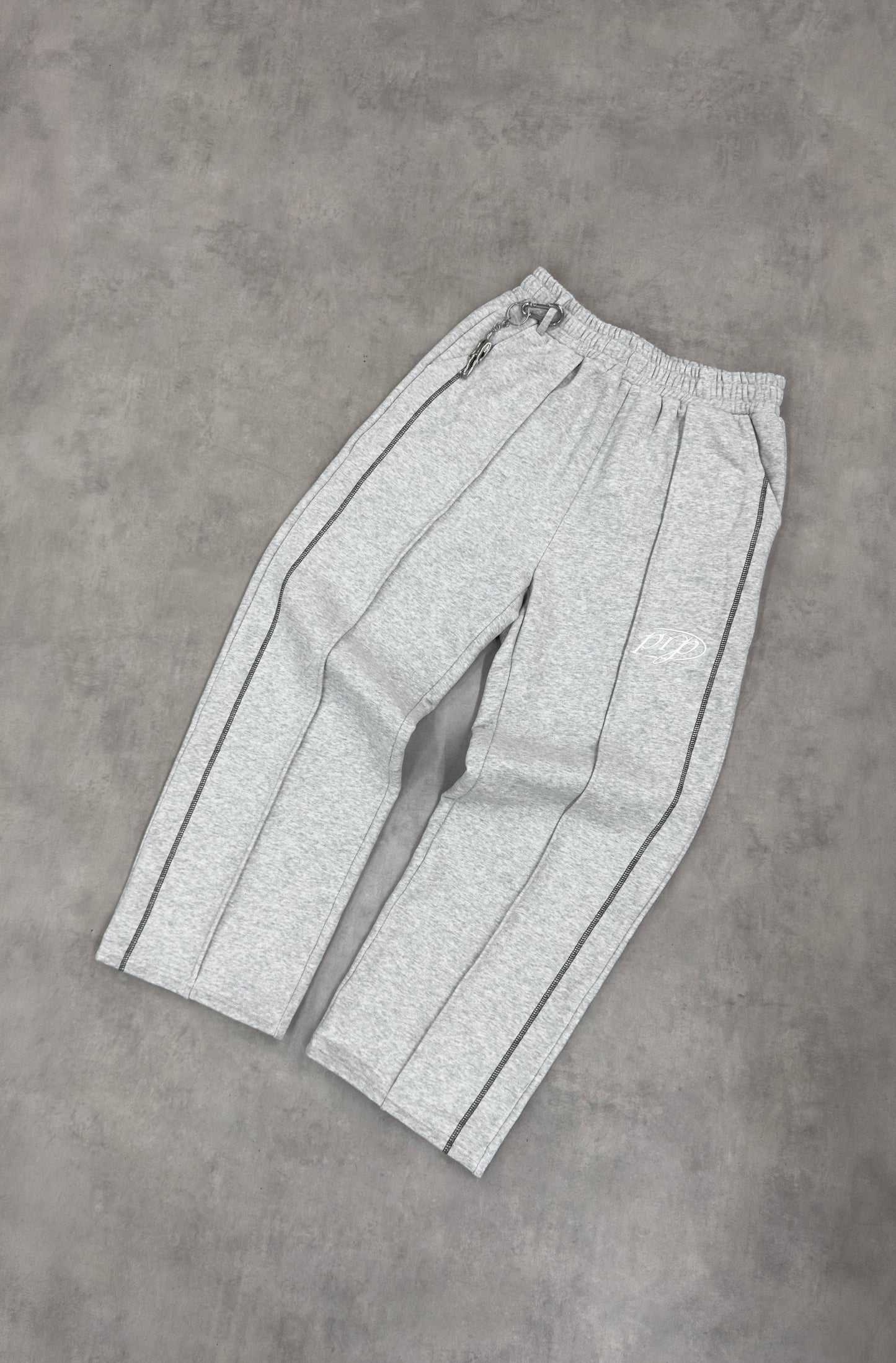 OVERSIZED GREY JOGGER - Purple Place