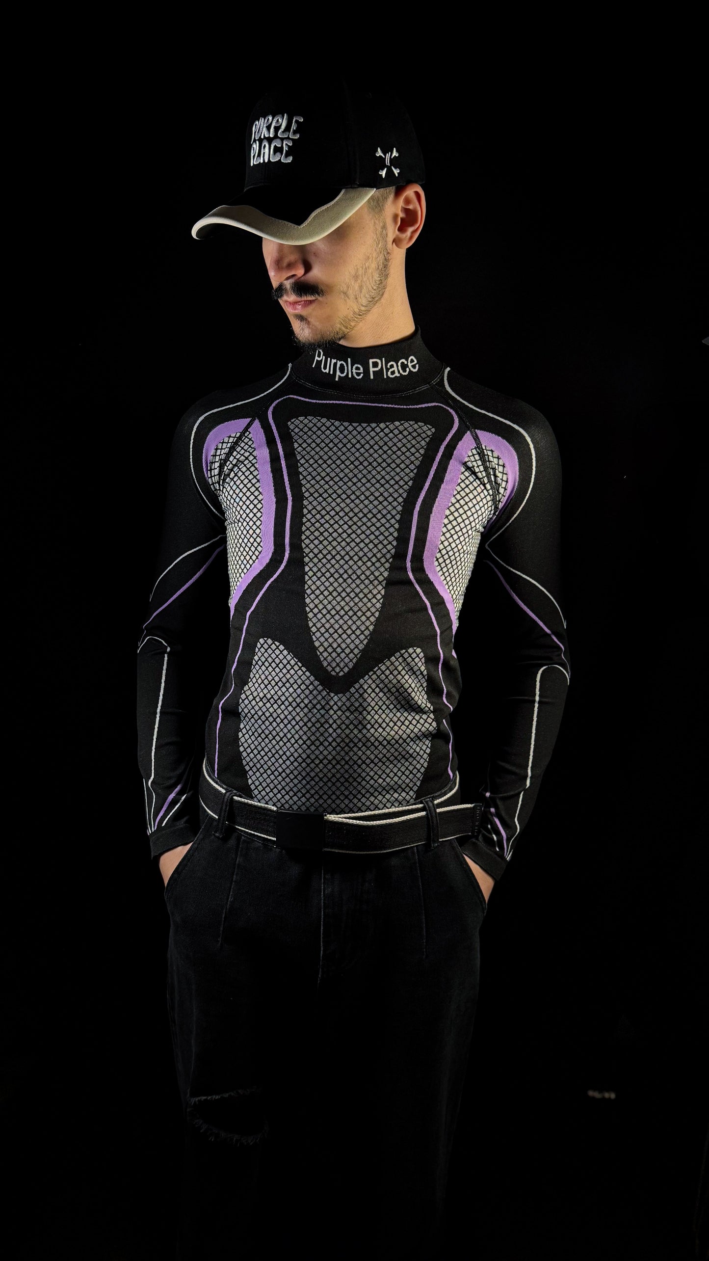 Tight Longsleeve Eclipse & Black Cap - Purple Place